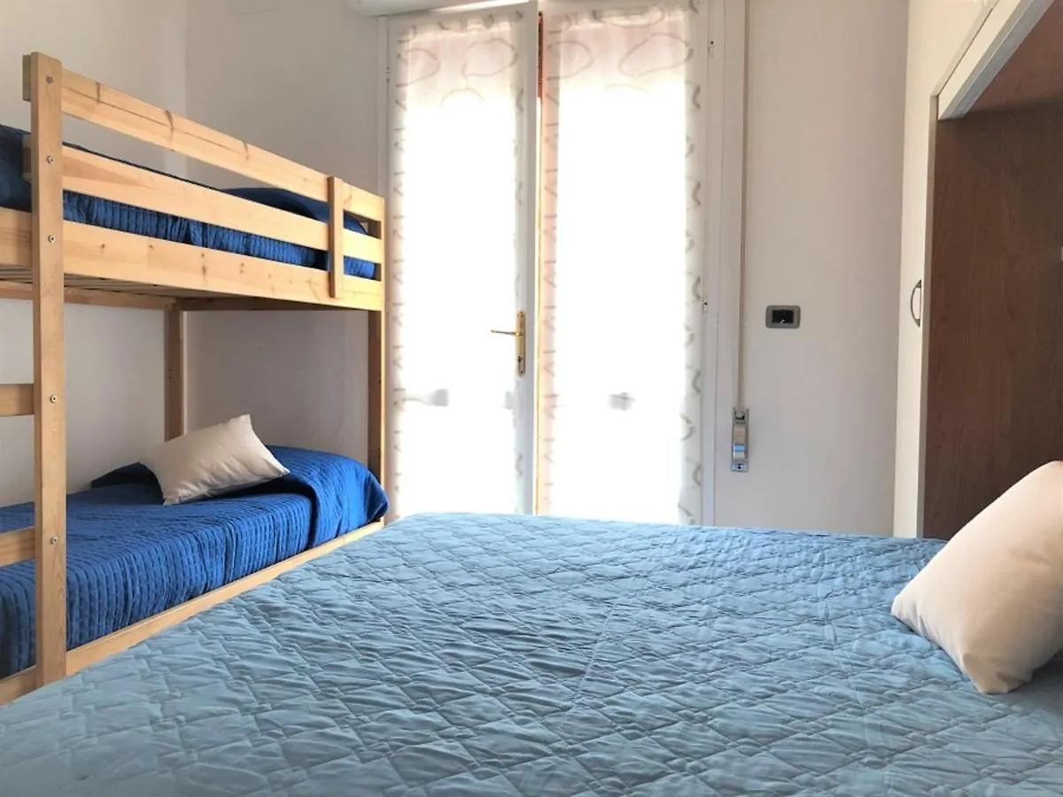 Beachfront Luminous Flat In Bibione - Beahost Apartment