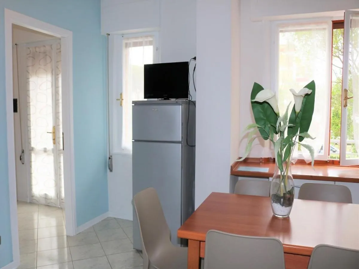 Beachfront Luminous Flat In Bibione - Beahost Apartment